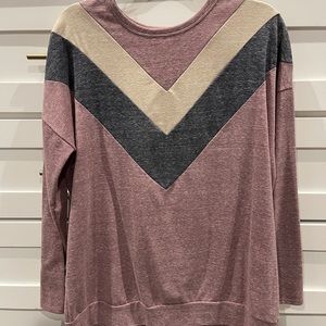 Large long sleeve. Mauve, cream, and grey.